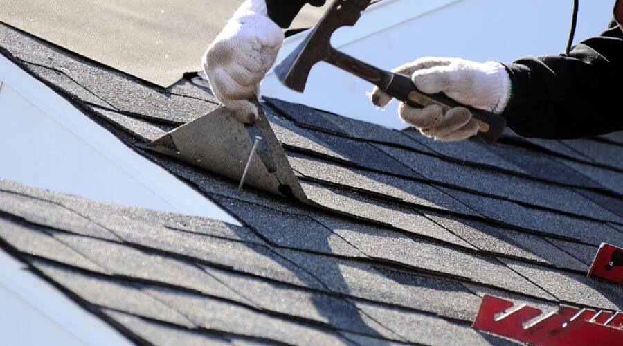 Professional residential roofers in Llano, CA